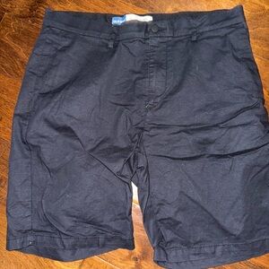 Old Navy Men's navy Shorts